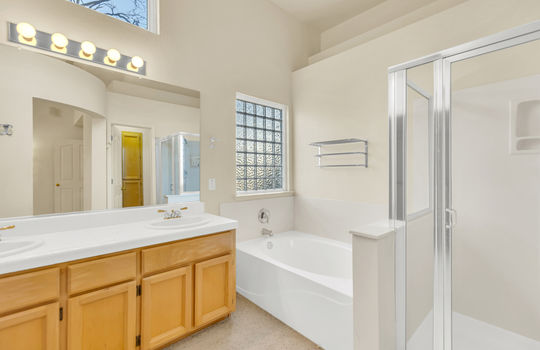 9311 Lakepoint Drive-28