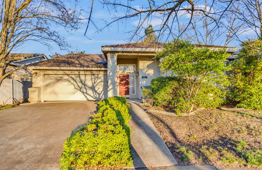 9311 Lakepoint Drive-3