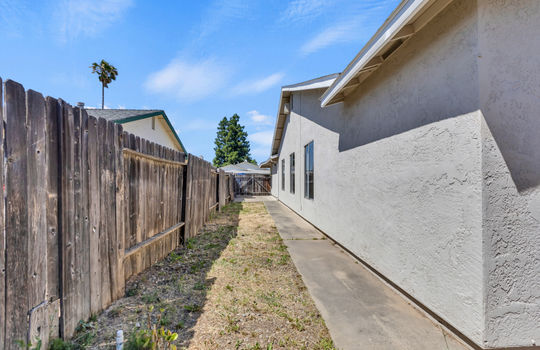 8182 Austell Way-44