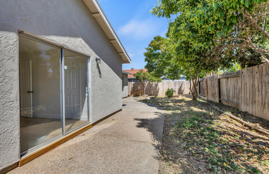 8182 Austell Way-45
