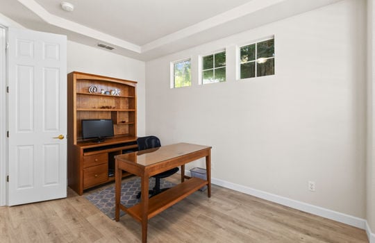 2900 Buckminster Drive-12