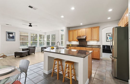 2900 Buckminster Drive-21