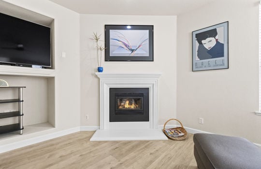 2900 Buckminster Drive-23