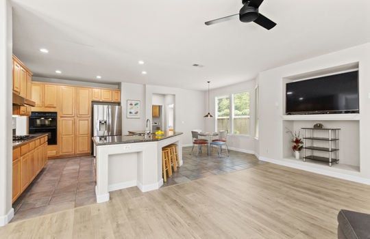 2900 Buckminster Drive-26