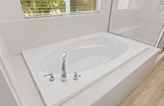 2900 Buckminster Drive-36