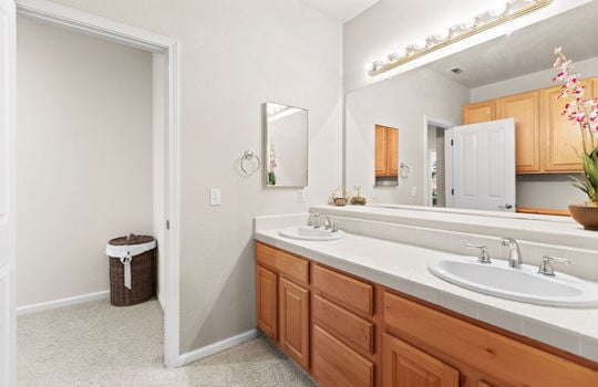 2900 Buckminster Drive-48