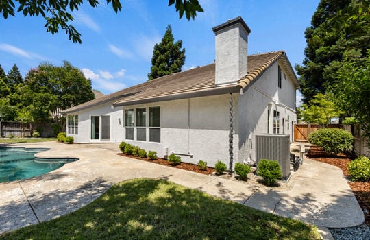 2900 Buckminster Drive-72
