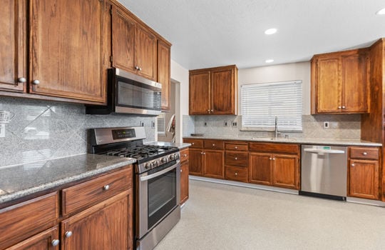 910 Cedar Canyon Circle-15