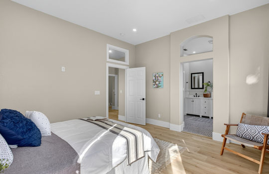 4414 Bantam Way-36