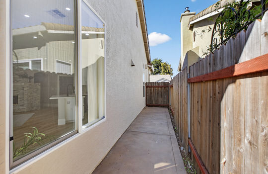 4414 Bantam Way-45