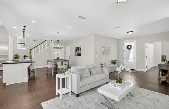 921 Farmhouse Way-12