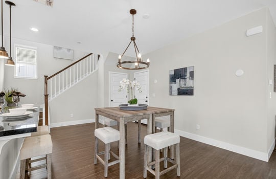 921 Farmhouse Way-14