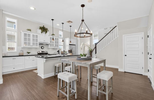 921 Farmhouse Way-15