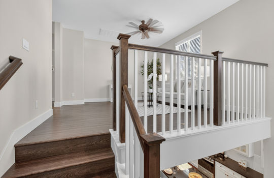 921 Farmhouse Way-35