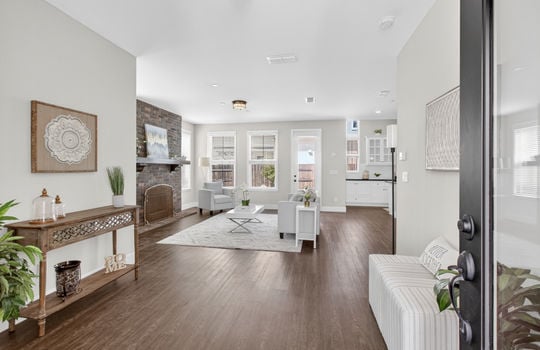 921 Farmhouse Way-7