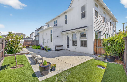 921 Farmhouse Way-72