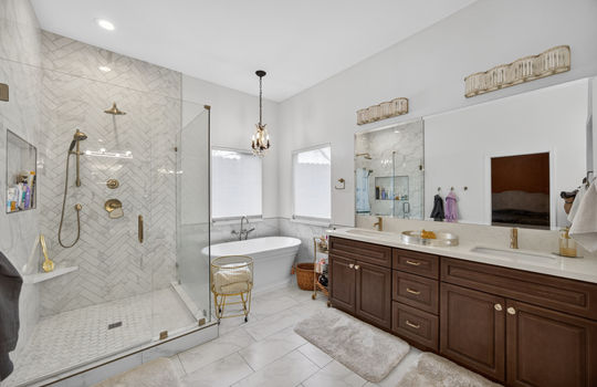 4967 Heatherdale Lane-31