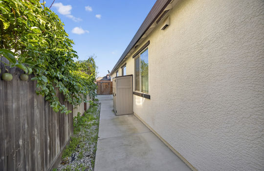 5731 Lolet Way-57