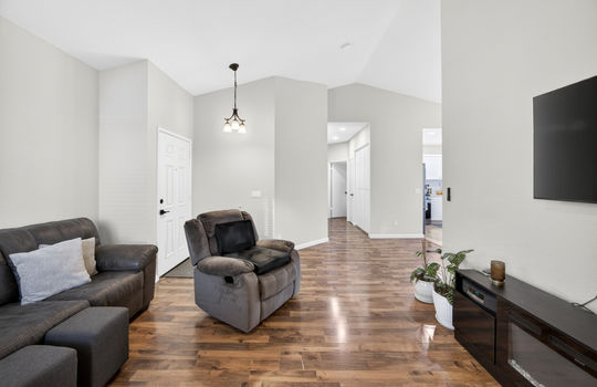 9365 Laguna Pointe Way-10