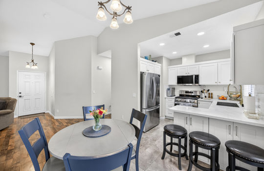 9365 Laguna Pointe Way-16