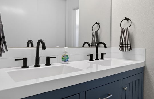 9365 Laguna Pointe Way-24