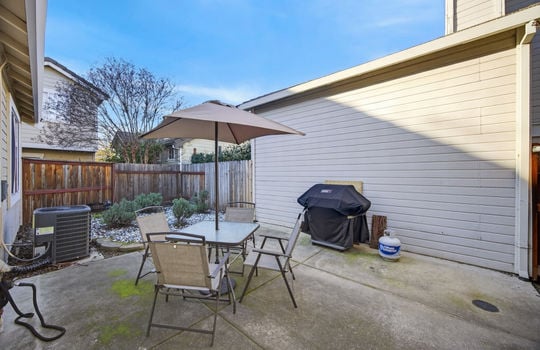 9365 Laguna Pointe Way-31