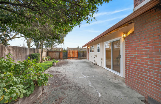 9723 Parktree Way-41