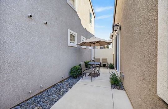 1570 Parkside Way-63