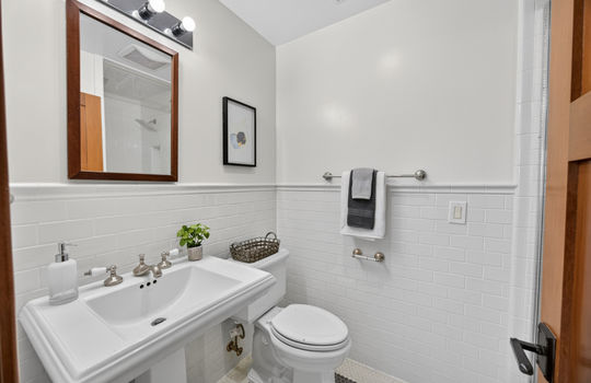 2290 Woodside Lane 1-32