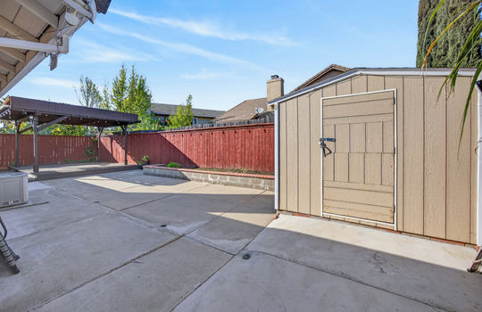 9067 La Maison Circle-39