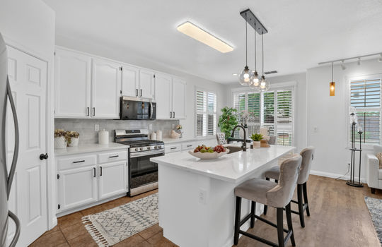 10090 Rojelio Court-12