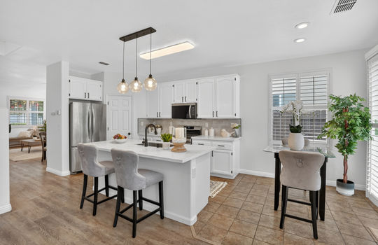 10090 Rojelio Court-13