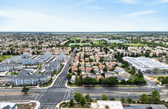 10090 Rojelio Court-61