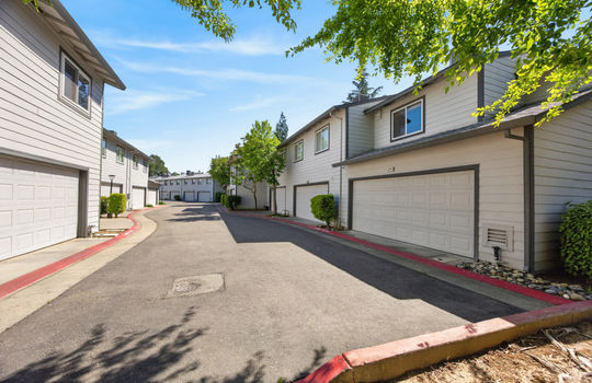 6439 Slipper Creek Lane-49