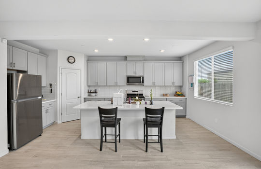 2103 Knotty Pine Way-15