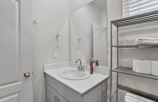 2103 Knotty Pine Way-19