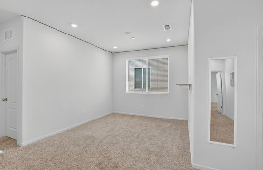 2103 Knotty Pine Way-25