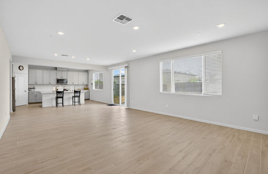 2103 Knotty Pine Way-6
