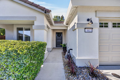 9801 Savonna Court-3