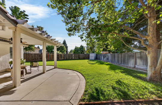 9801 Savonna Court-43