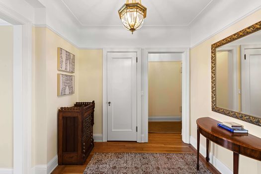 Jacob-Wood-real-estate-agent-manhattan-upper-west-side