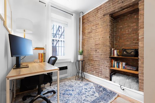 59W88.BF.office.Jacob-Wood-real-estate-agent-NYC-Manhattan-UWS