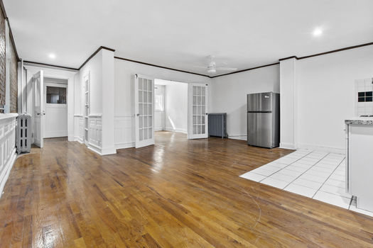 living.jacob-wood-real-estate-agent-brooklyn