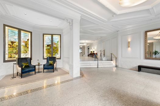 210RSD5GlobbyJacob-Wood-real-estate-broker-new-york-UWS-coop copy