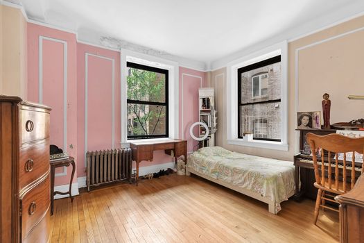 bed1.unstaged.885WEA.2B.Jacob-Wood-real-estate-agent-upper-west-side-coop