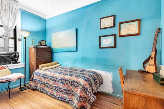 bed3.unstaged.Jacob-Wood-real-estate-agent-upper-west-side-coop