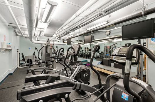 gym.885WEA.2B.Jacob-Wood-real-estate-agent-upper-west-side-coop