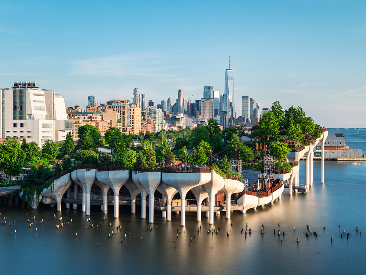 Little-Island-over-the-Hudson-River-in-Chelsea