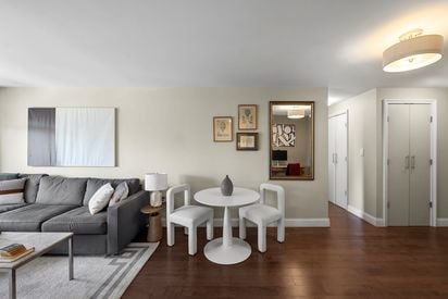 diningJacob-Wood-real-estate-manhattan-upper-west-side-uws-coop-1