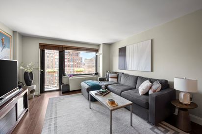 living3Jacob-Wood-real-estate-manhattan-upper-west-side-uws-coop-1